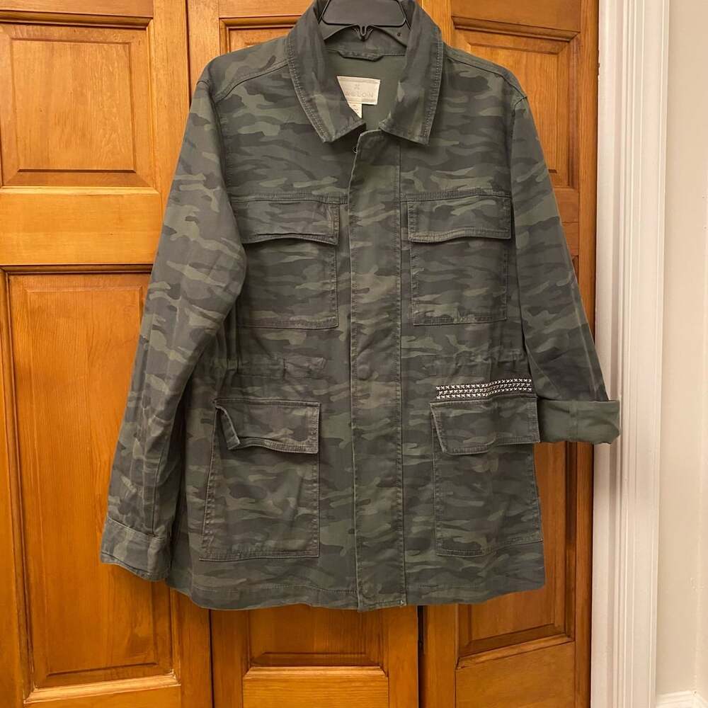 Caslon Camouflage Utility Jacket Size XL Green Cotton
STOCK # 220